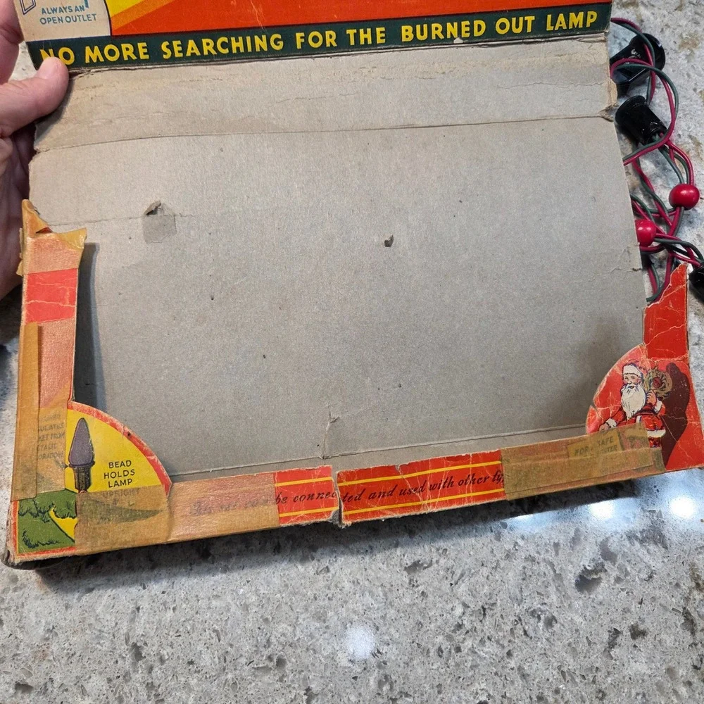 Vintage 1939 NOMA Christmas Lights 7 Socket String Red Green Wire Original Box